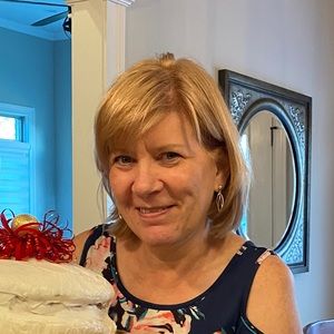 Meet your Posher, Rebecca